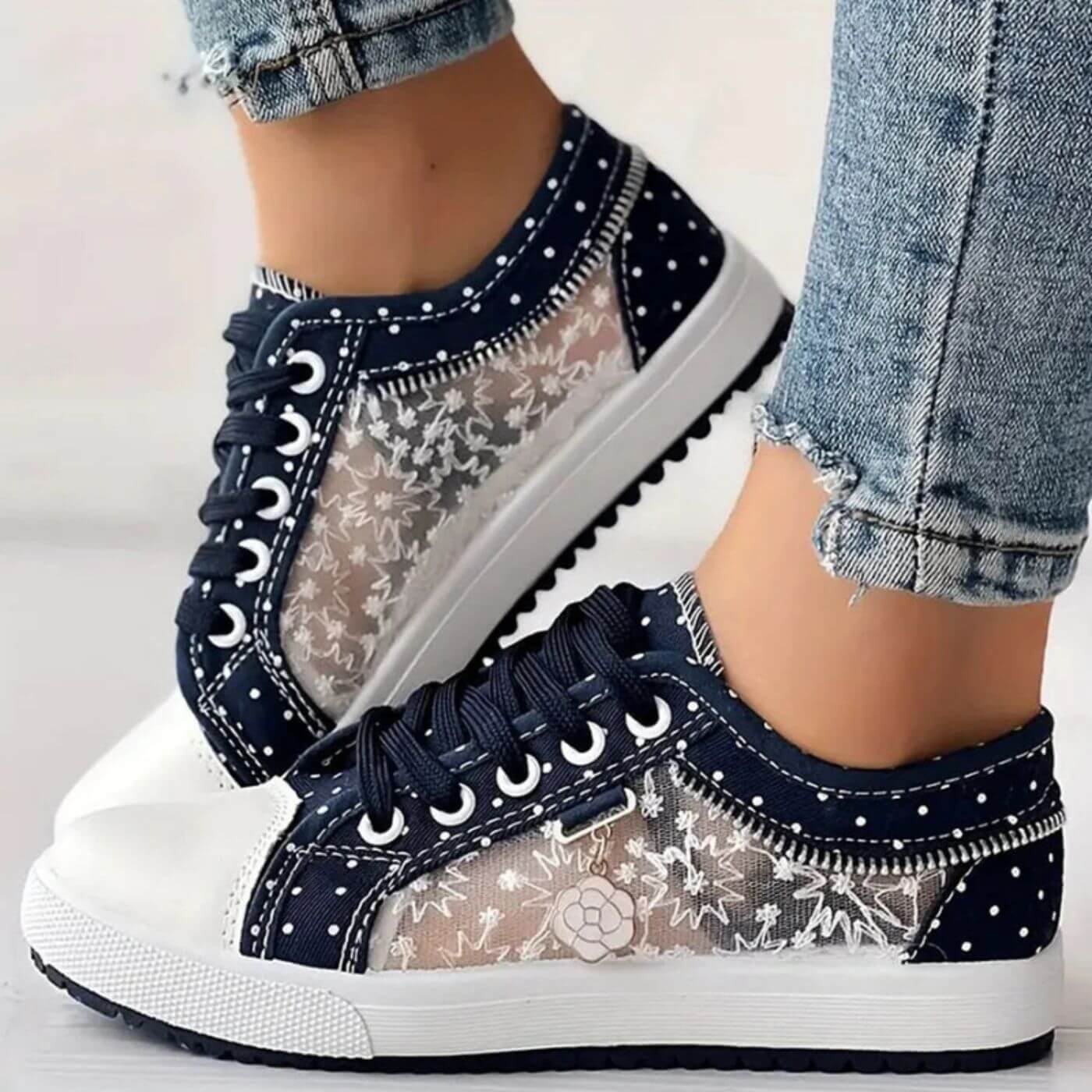 Alexa™ – Breathable Lace Orthopedic Sneakers