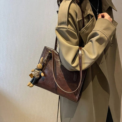 Avery™ – Bunny Charm Vintage Leather Shoulder Bag