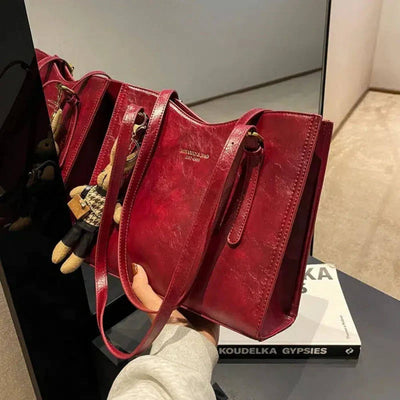 Avery™ – Bunny Charm Vintage Leather Shoulder Bag