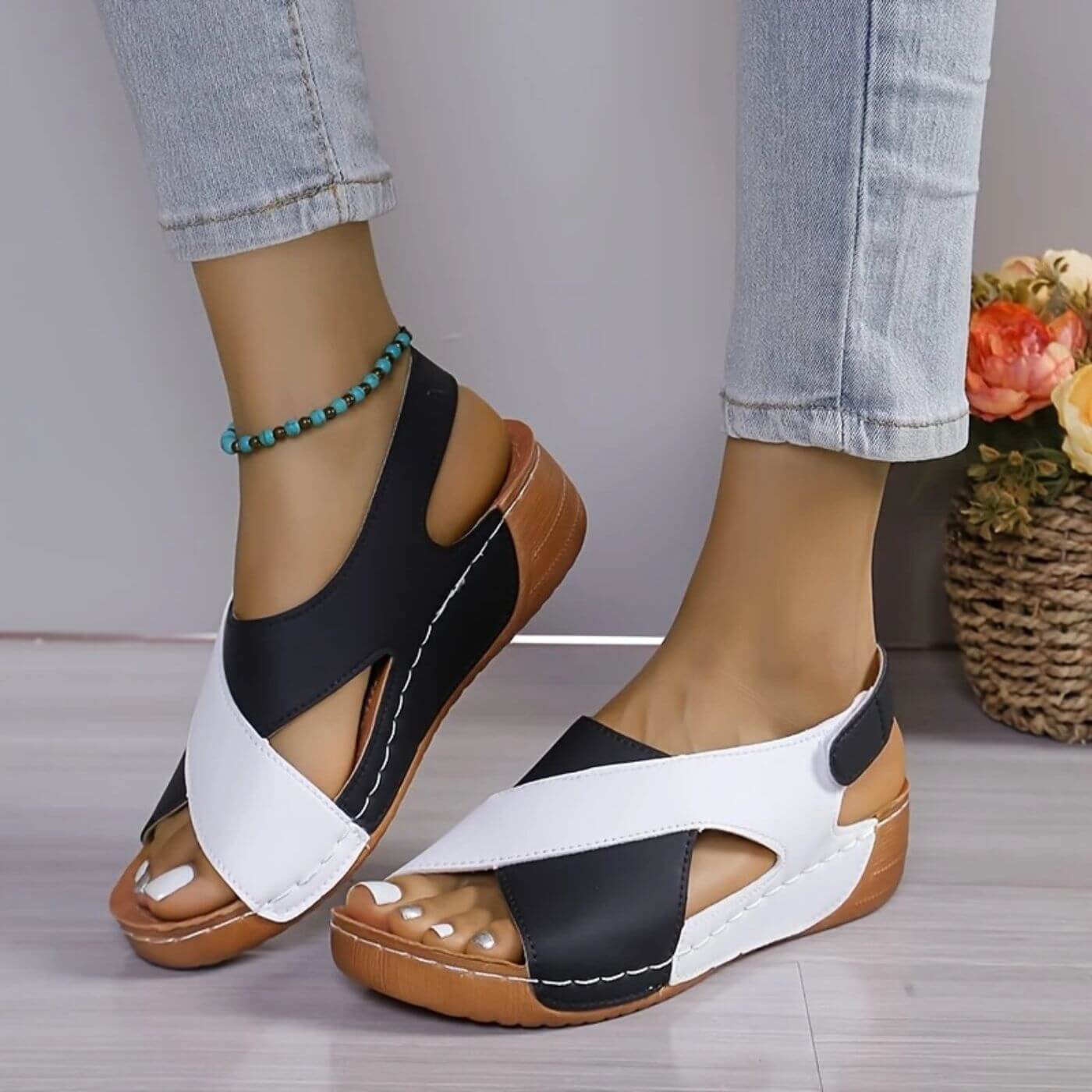 Layla™ – Comfortable Orthopedic Wedge Sandals