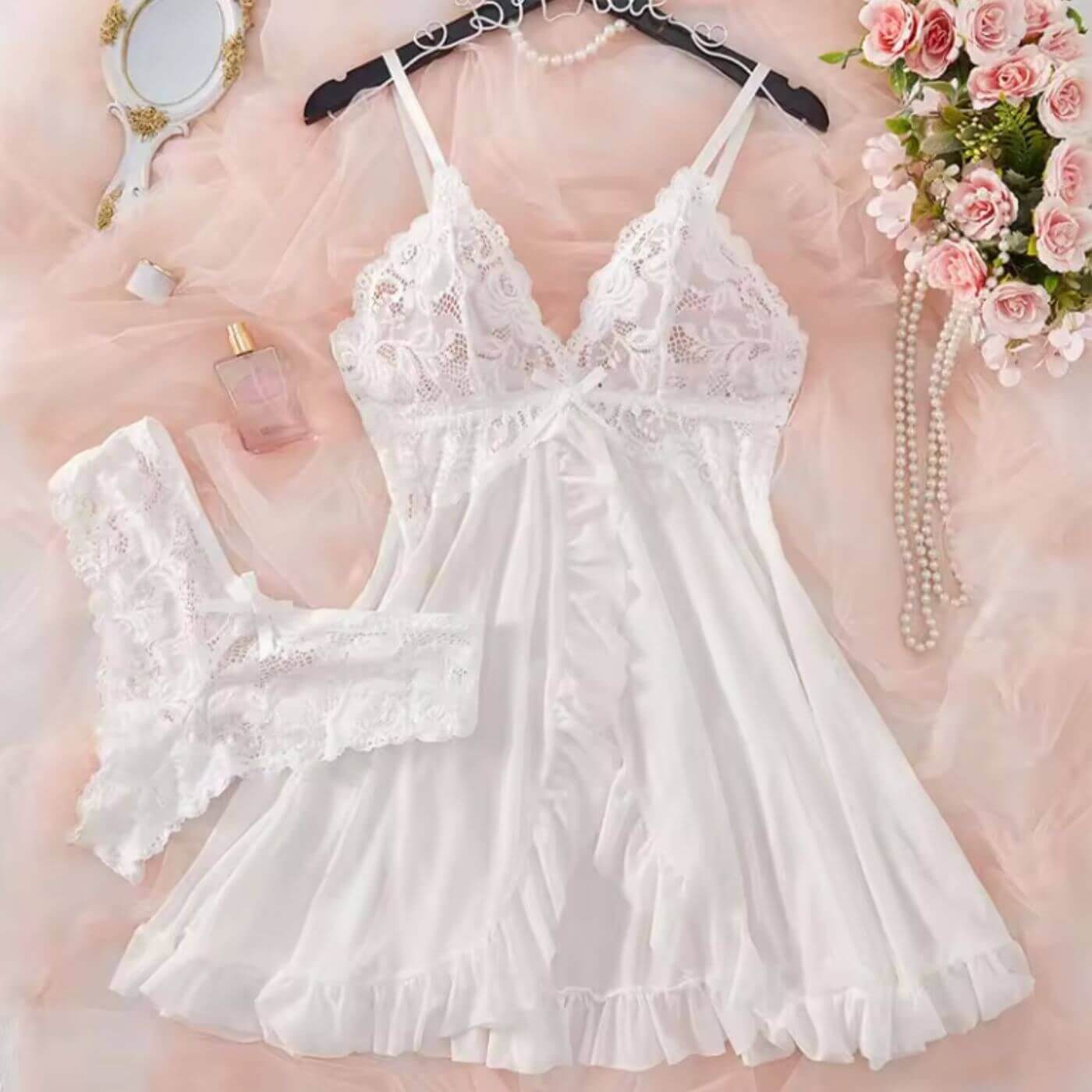 Maeve™ – Irresistible Lingerie Set (1+1 FREE)
