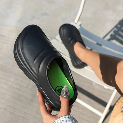 OrthoCloud™ – Comfortable & Flexible Non-Slip Slippers