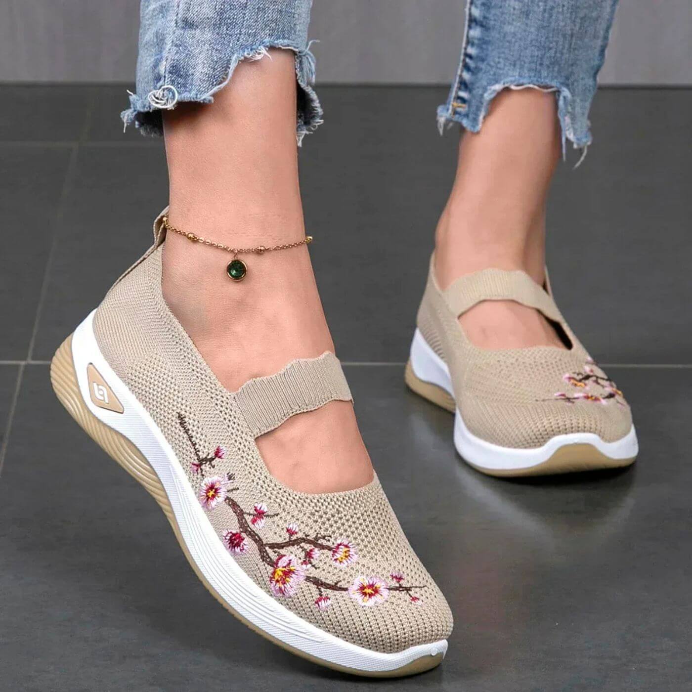 Paige™ – Non-slip Floral Orthopedic Shoes
